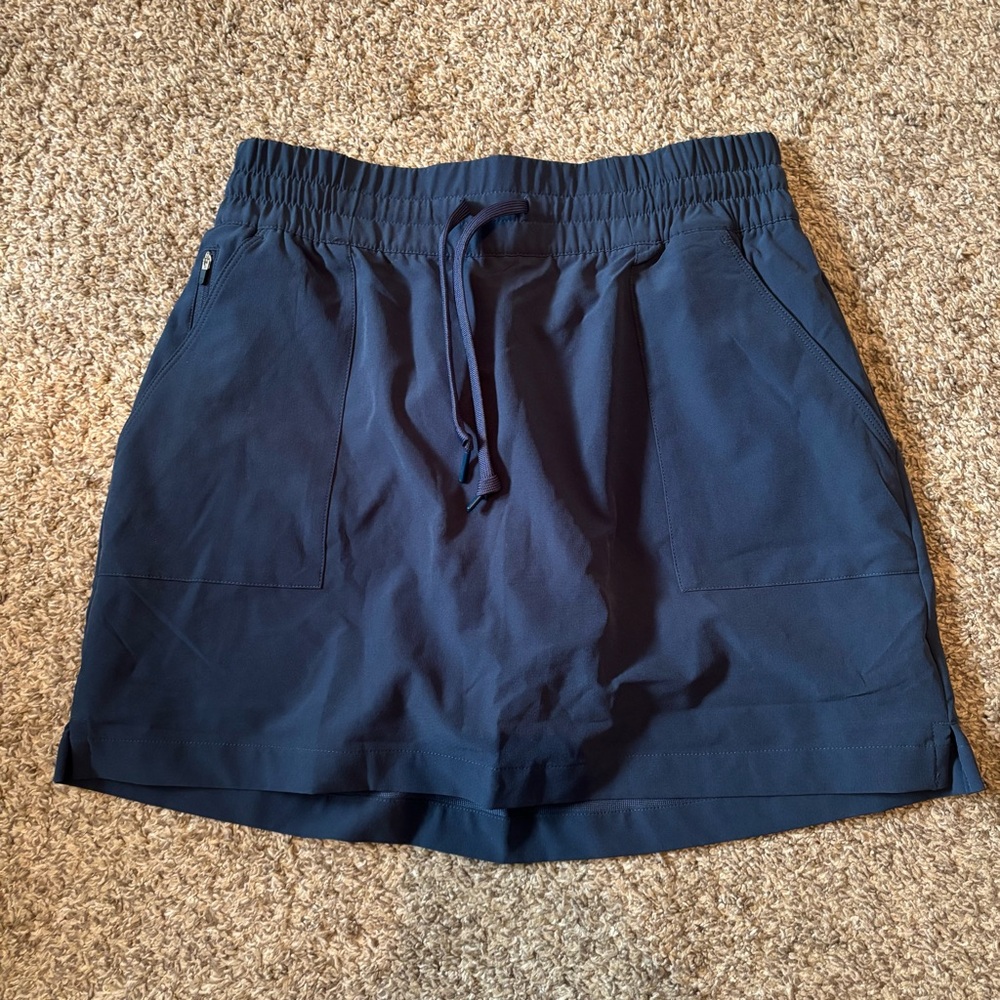 NWT adidas go to commuter skirt